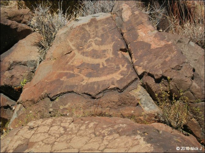 2010-10-09_picto-petro-glyph-inyo-sh-1859.jpg