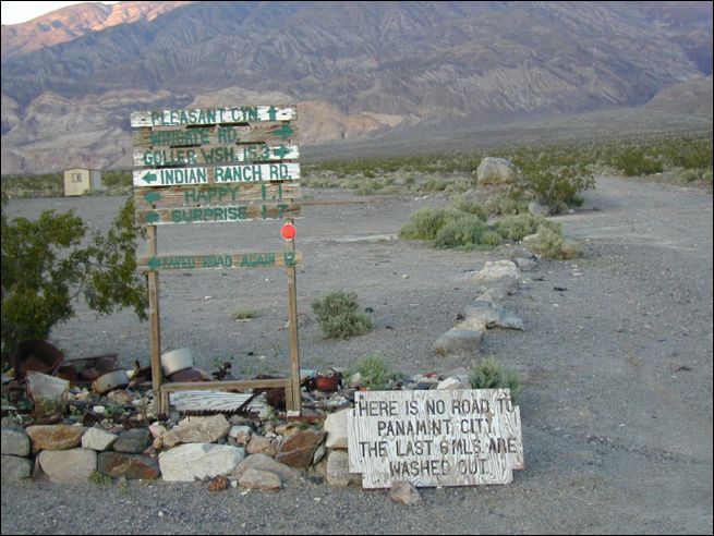 2005-03_panamint_09_ballarat.jpg