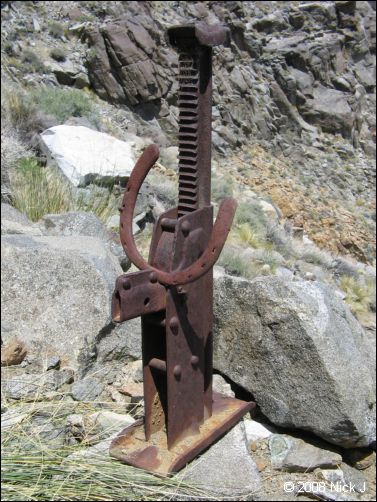 2008-04_inyo_saline_img_0194.jpg