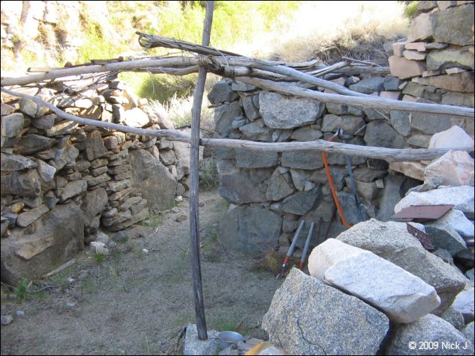2009-04-inyo-lone-miner-nj-112.jpg