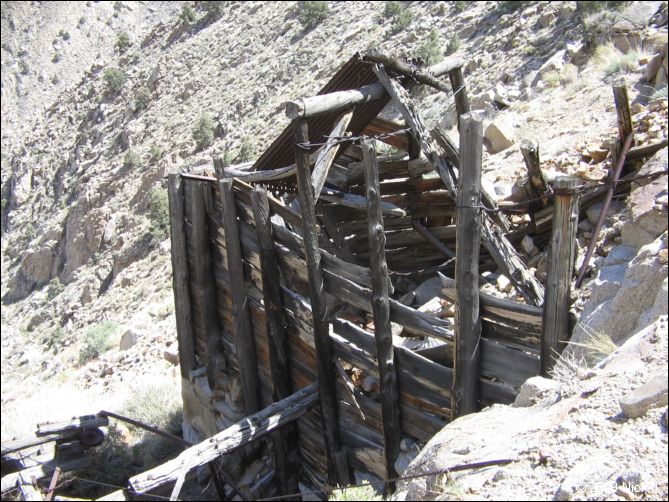 2009-04-inyo-lone-miner-nj-198.jpg