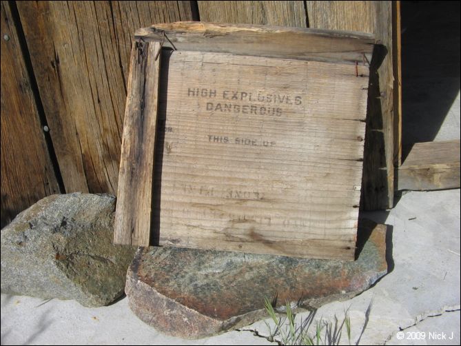 2009-04-inyo-lone-miner-nj-222.jpg