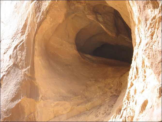 2009-05-ut-s-rafael-swell-nj-552.jpg